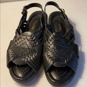 Soft spots woven huaraches sandals